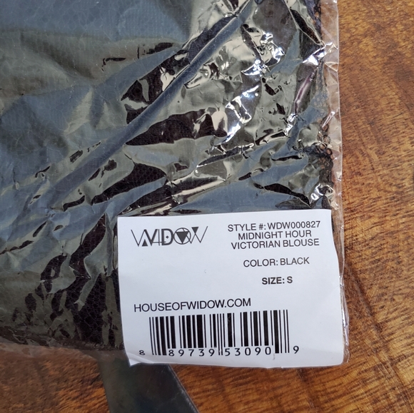 π€ Midnight Hour Lace Victorian Blouse π€ - Picture 10 of 15